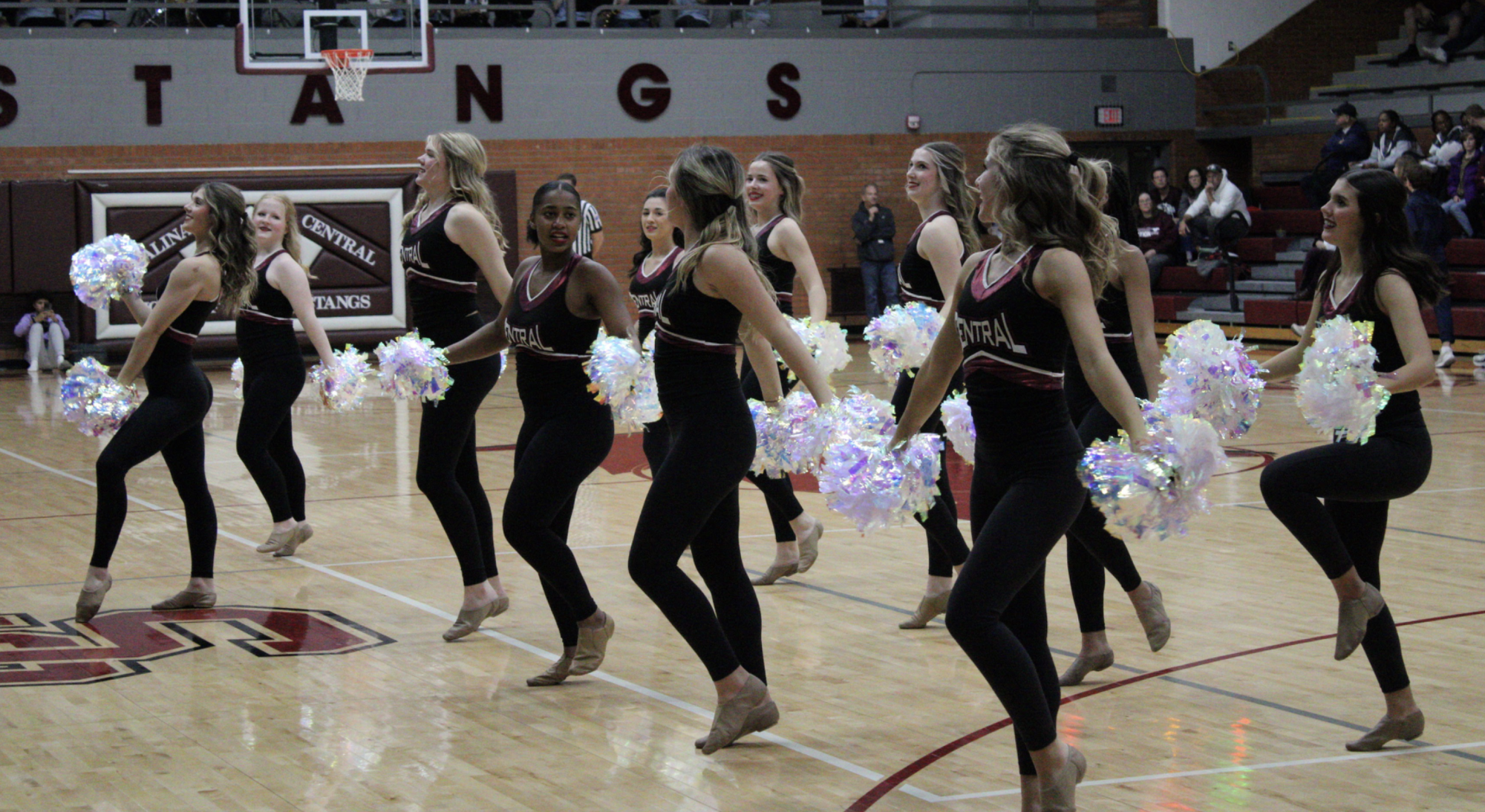 Varsity Girls Basketball vs. Manhattan 12/10 (Photo Gallery)